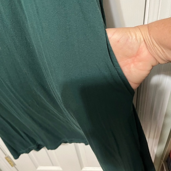 Dark Green knit, cold shoulder mid length dress with pockets and scoop neck 2XL - Picture 6 of 6